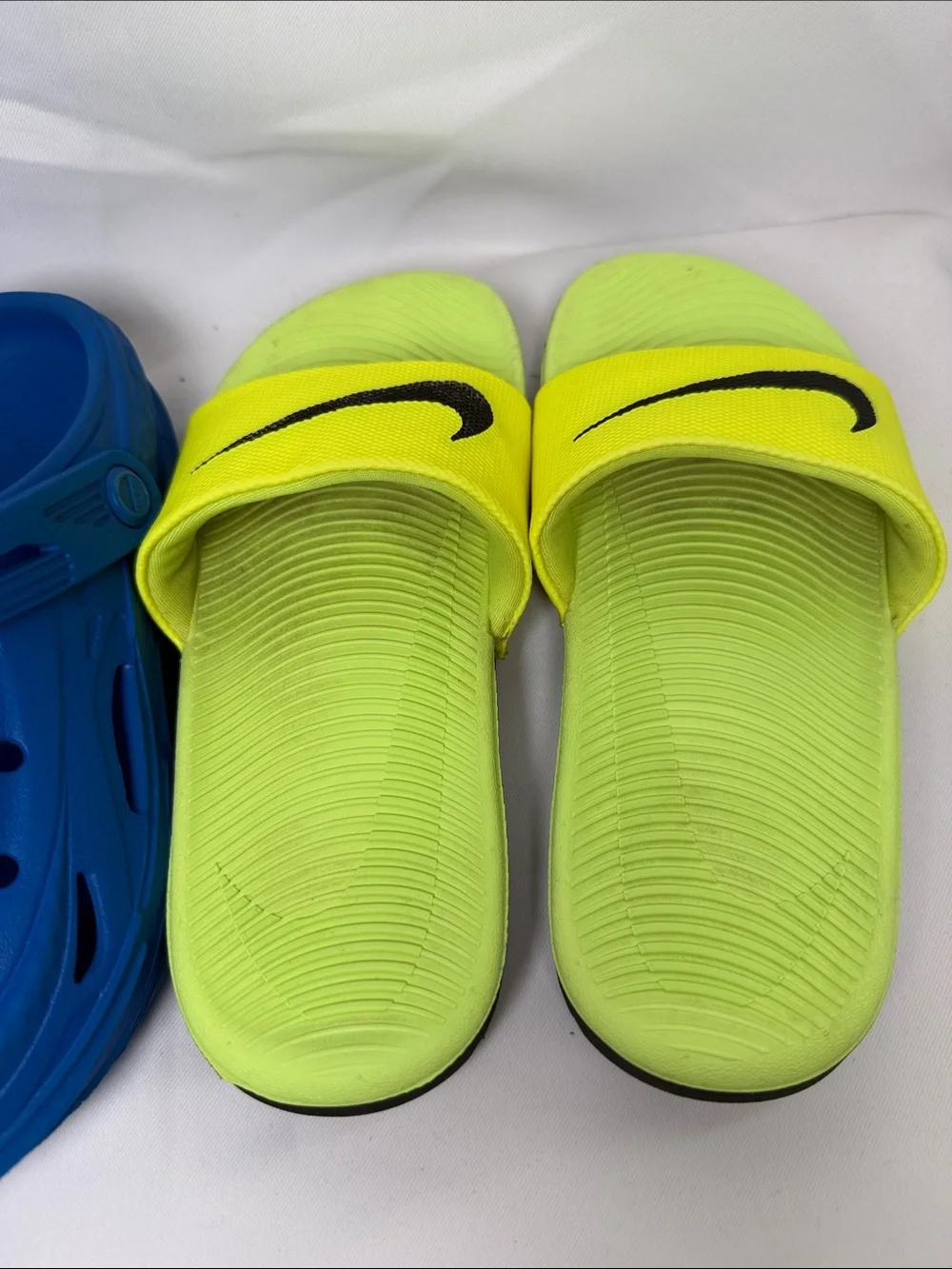 Nike Sandals & Crocs LOT size 2.5y and 3y
